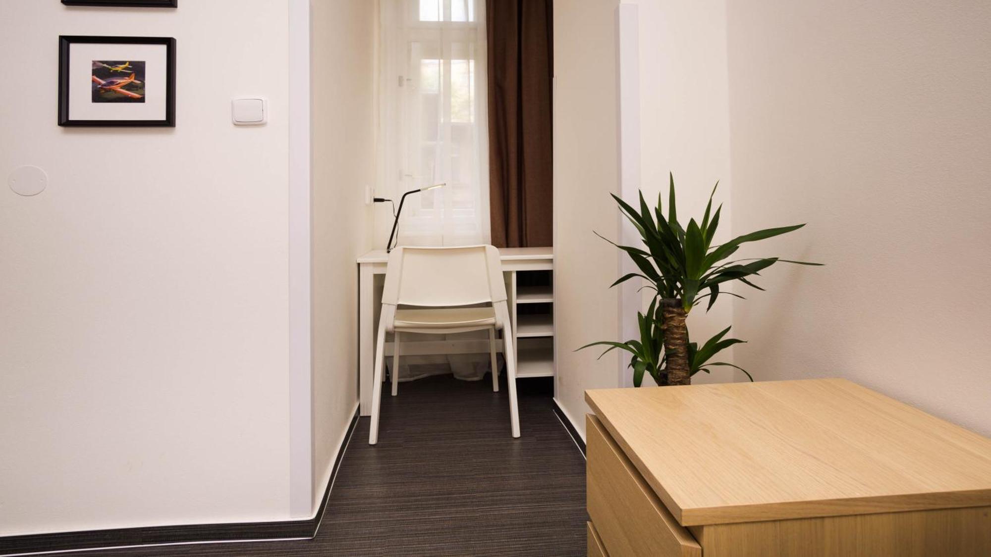 Flying Bed Apartment Close To Prague Castle And Airport Apartmán