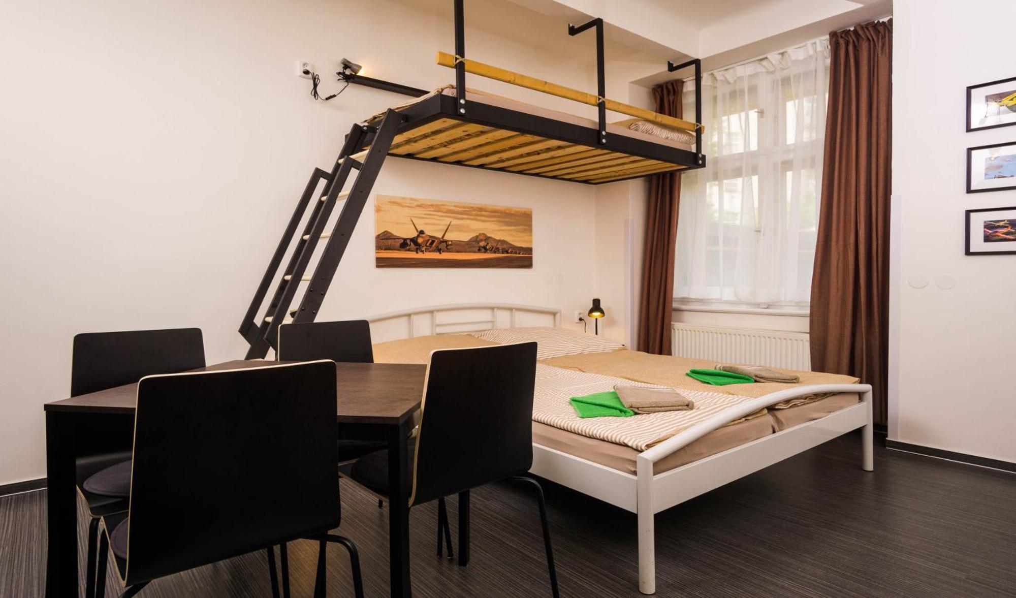 Flying Bed Apartment Close To Prague Castle And Airport Apartment Prag